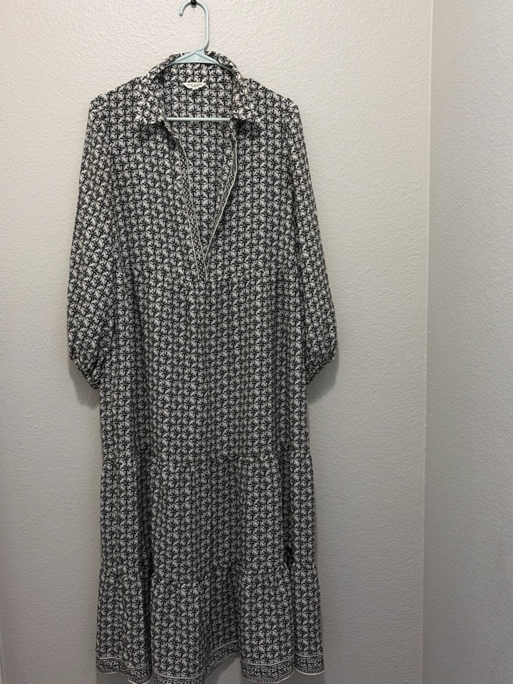 Max Studio Black and White Printed Midi Dress